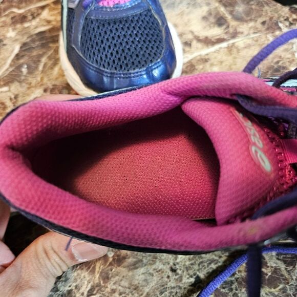 Asics women's Gel Contend 3 running shoes size 6.5. 148 - Picture 3 of 11